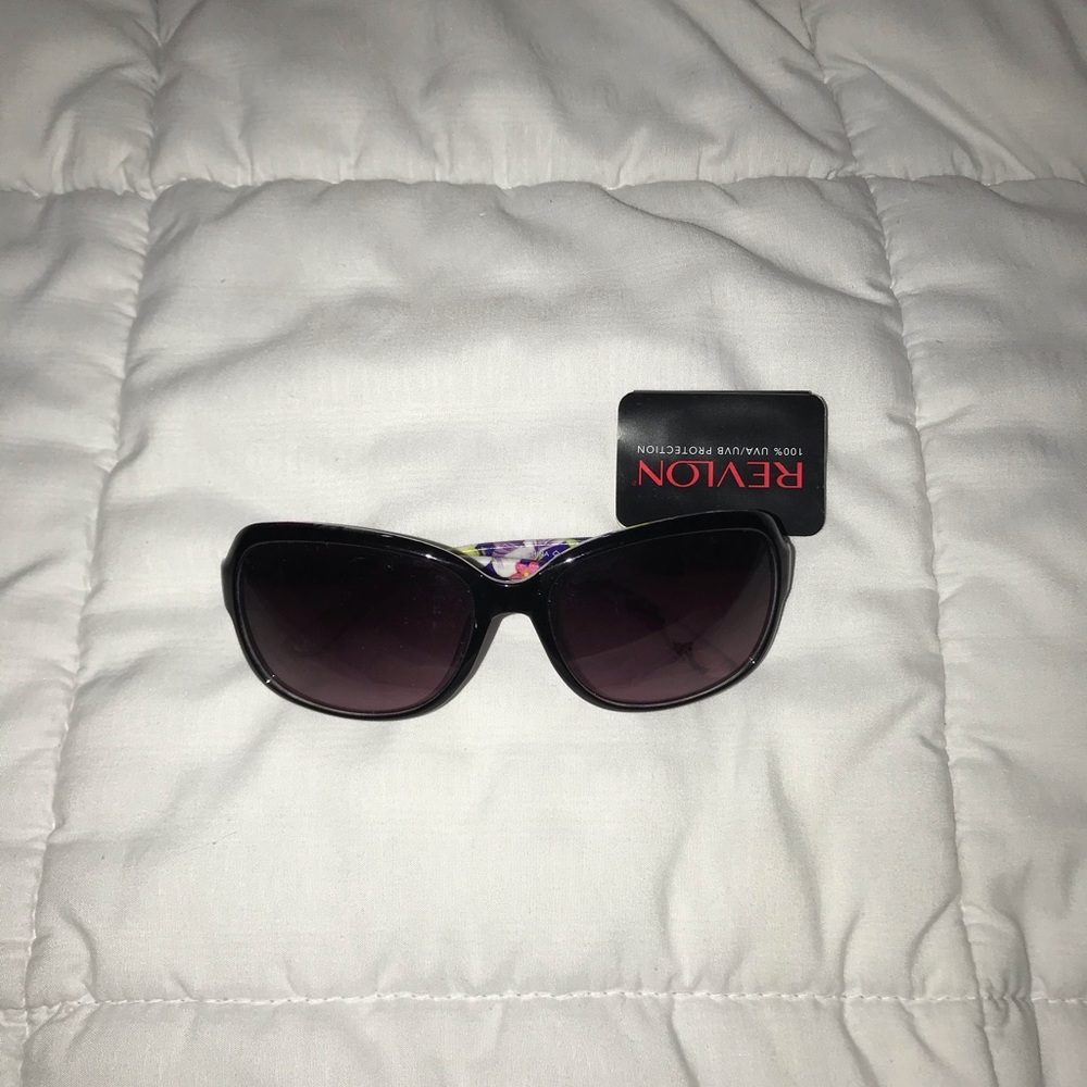 Brand new Revlon sunglasses